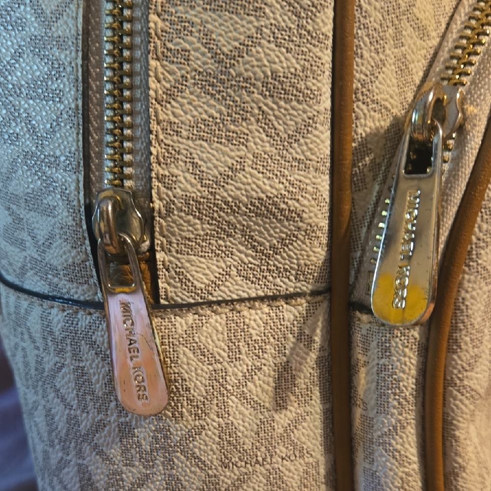 Michael Kors Monogram Cream Backpack - Picture 4 of 8